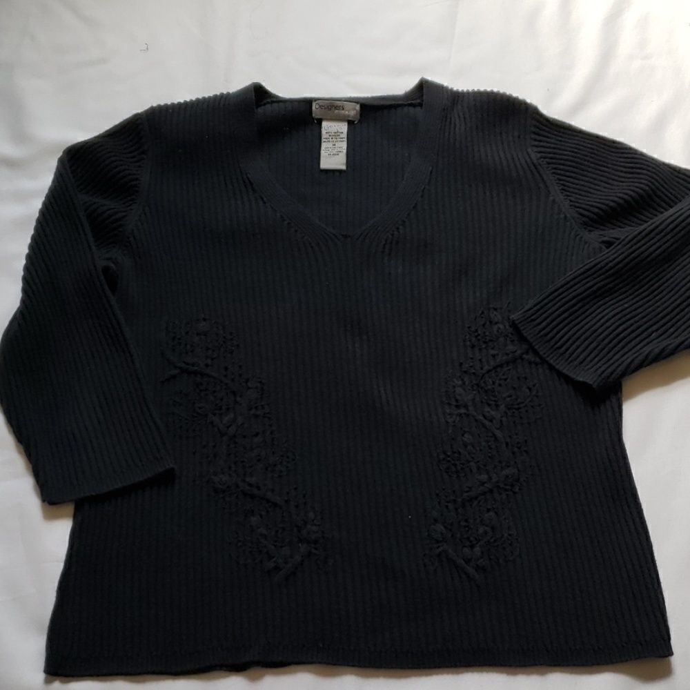Beautiful embroidery sweater 